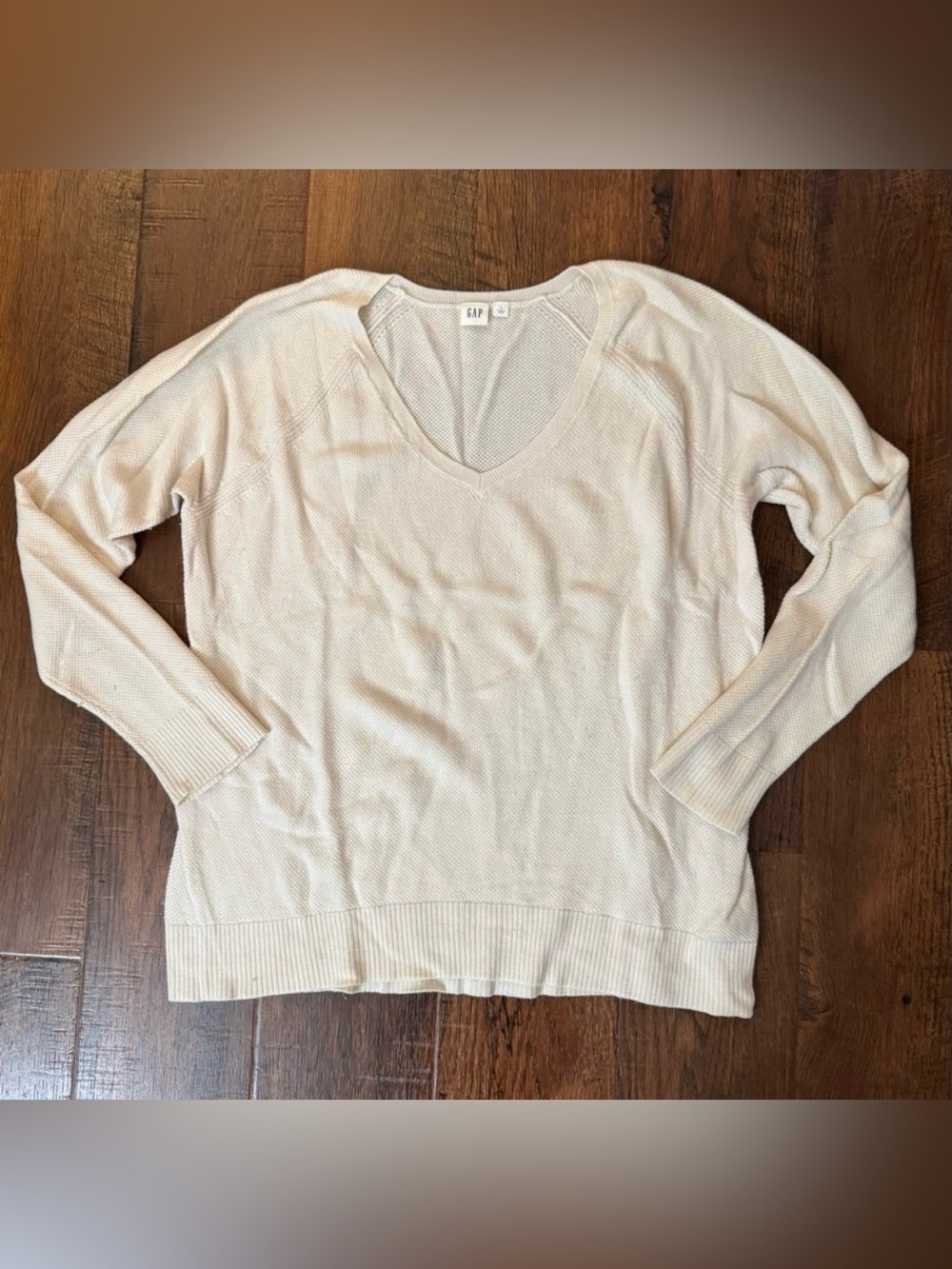 GAP V-neck sweater, unisex, size L